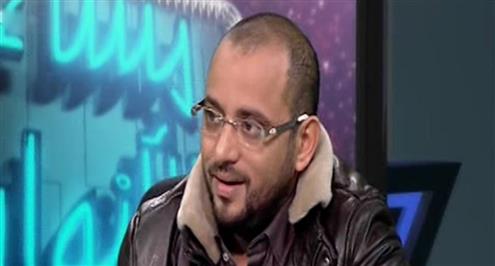 من المدرج: الواقف على الكورة .. والسافل .. والعبقري !!